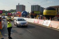 Policjanci zabezpieczają wyścig Tour de Pologne