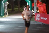 Policyjna drużyna w trakcie dąbrowskiego Ultramaratonu „DG24h”