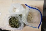 Przejęte przez policjantów: extazy, amfetamina i marihuana