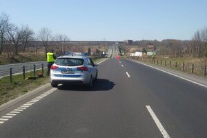 Wypadek śmiertelny motocyklisty na dąbrowskim odcinku DK94