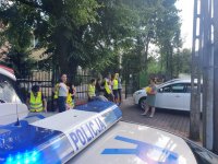 Policjanci &quot;wkręcali&quot; dzieci w bezpieczeństwo w Okradzionowie