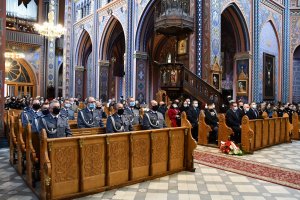 Policjanci oraz zaproszeni goście