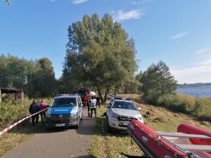 Akcja poszukiwawcza Pogoria 3- funkcjonariusze policji, straży pożarnej